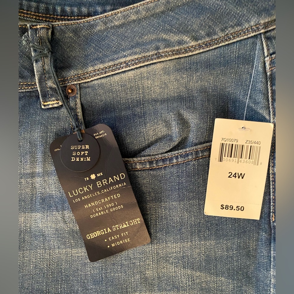 Lucky Brand Georgia Straight Jeans - Picture 8 of 11